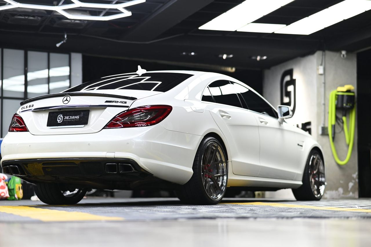 Mercedes-Benz CLS63 AMG 漆面鍍膜完工與細節實拍 第 2 張（共 7 張）——捷匠施工實錄