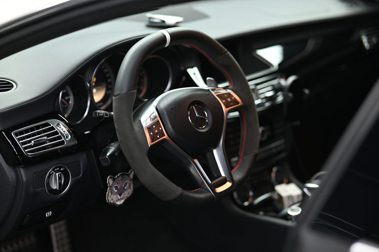 Mercedes-Benz CLS63 AMG 漆面鍍膜完工與細節實拍 第 3 張（共 7 張）——捷匠施工實錄