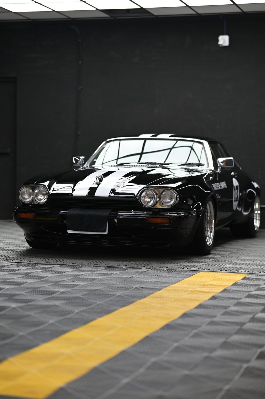 Jaguar XJS 漆面鍍膜完工與細節實拍 第 3 張（共 7 張）——捷匠施工實錄
