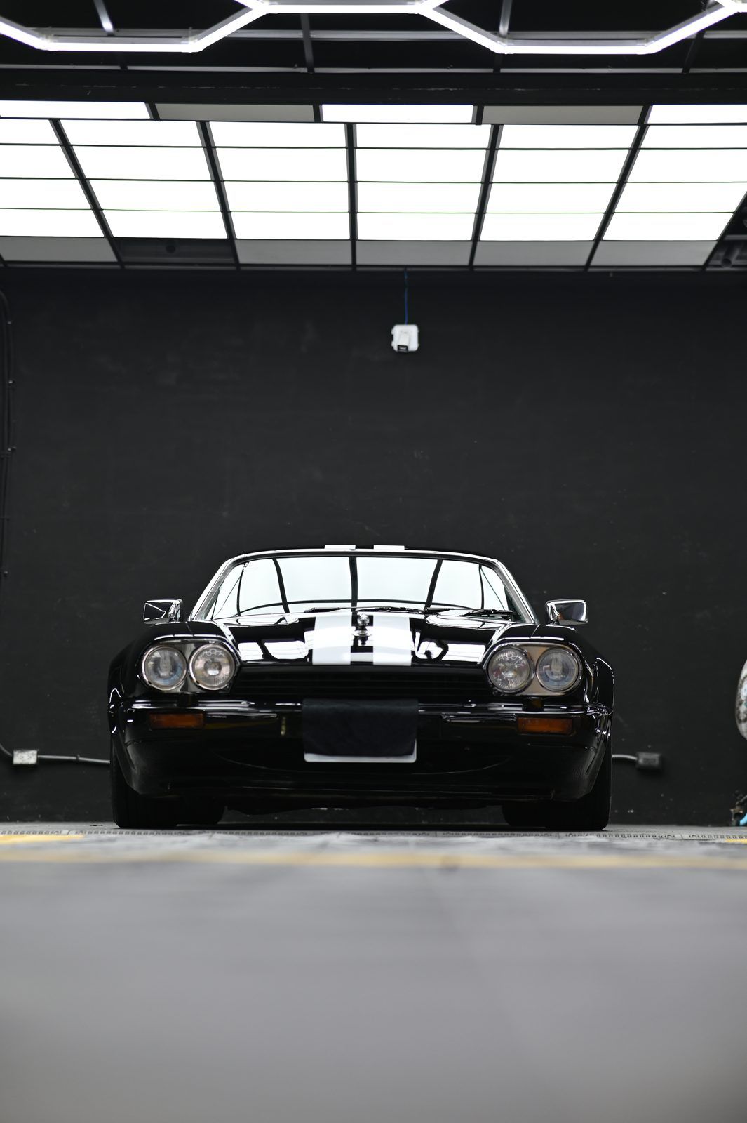 Jaguar XJS 漆面鍍膜完工與細節實拍 第 6 張（共 7 張）——捷匠施工實錄
