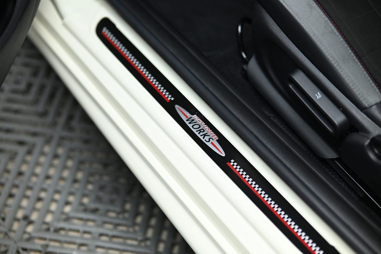 MINI John Cooper Works 漆面鍍膜完工與細節實拍 第 6 張（共 7 張）——捷匠施工實錄