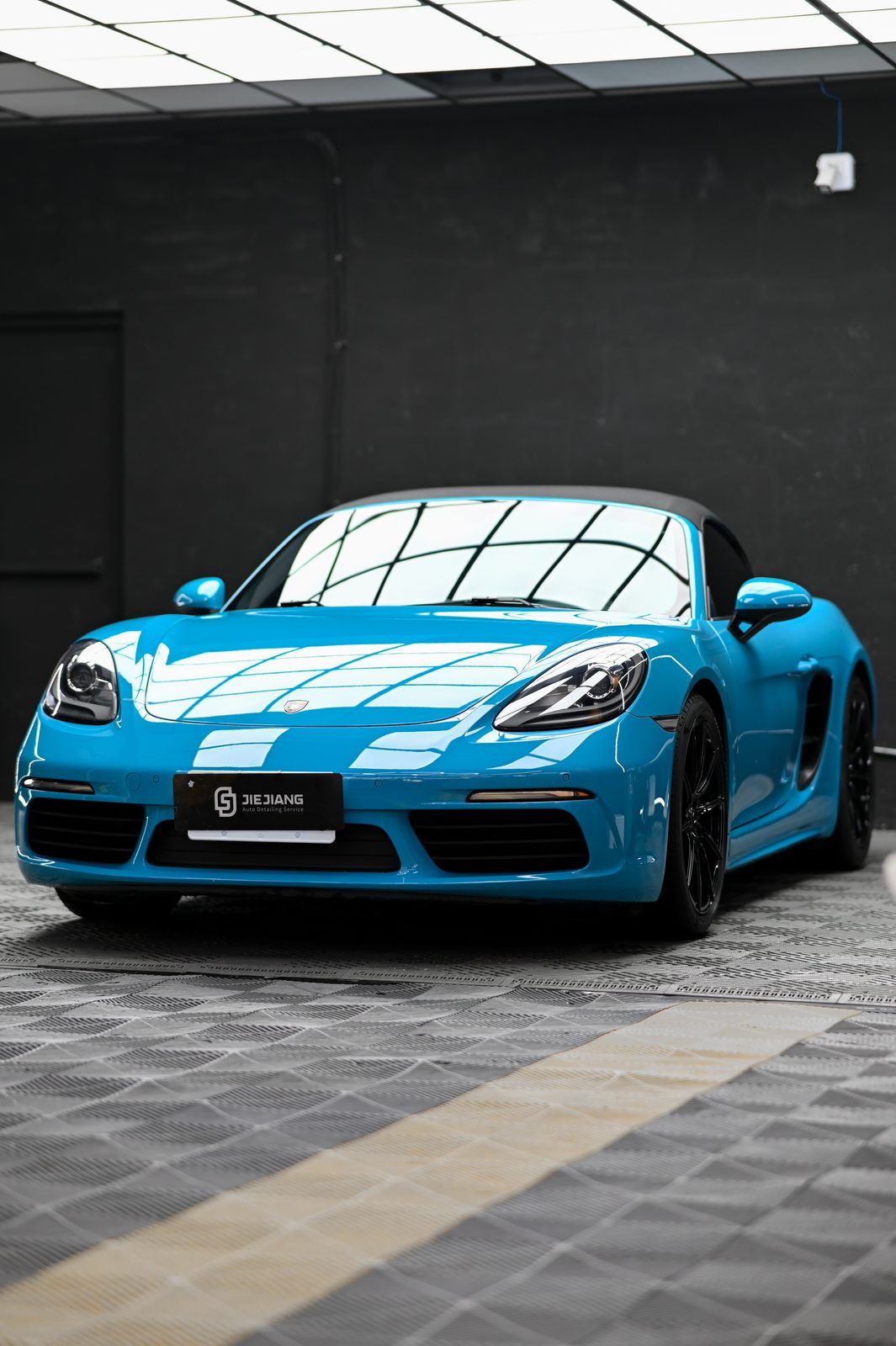 Porsche 718 Boxster 漆面鍍膜完工與細節實拍 第 6 張（共 7 張）——捷匠施工實錄