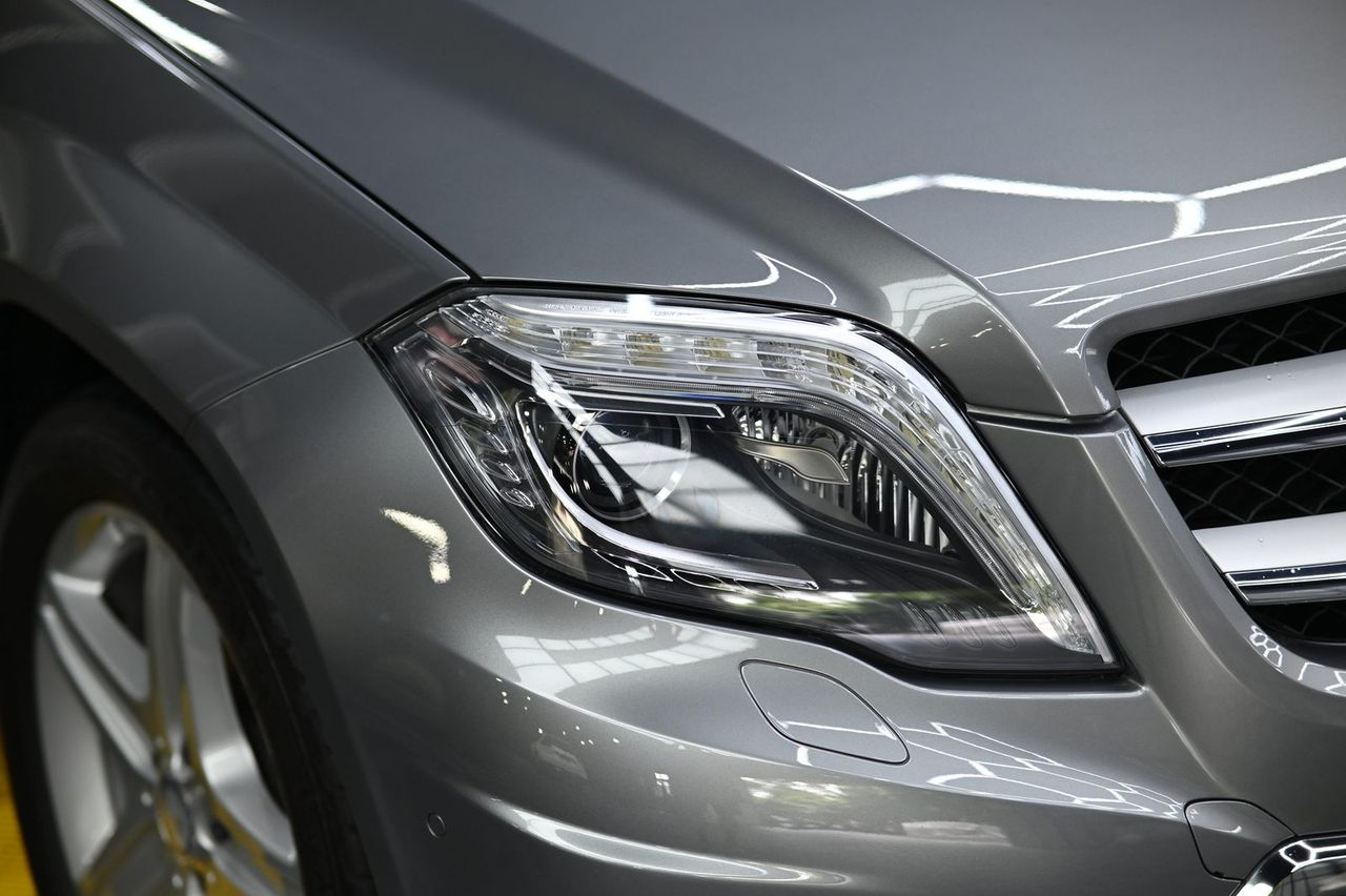 Mercedes-Benz GLK 漆面鍍膜完工與細節實拍 第 3 張（共 7 張）——捷匠施工實錄