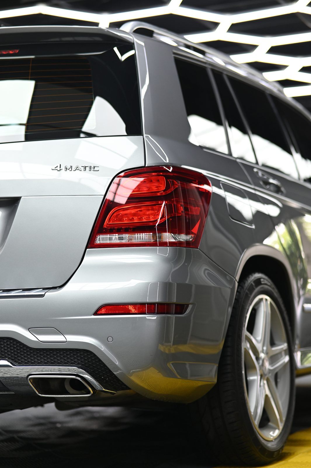 Mercedes-Benz GLK 漆面鍍膜完工與細節實拍 第 5 張（共 7 張）——捷匠施工實錄