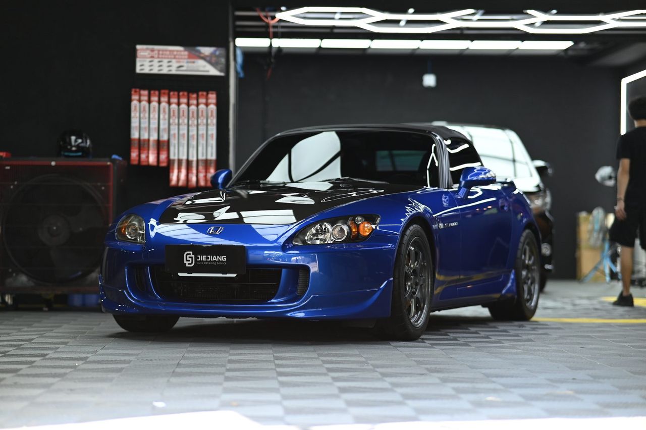 Honda S2000 漆面鍍膜完工與細節實拍 第 2 張（共 7 張）——捷匠淡水旗艦店施工實錄