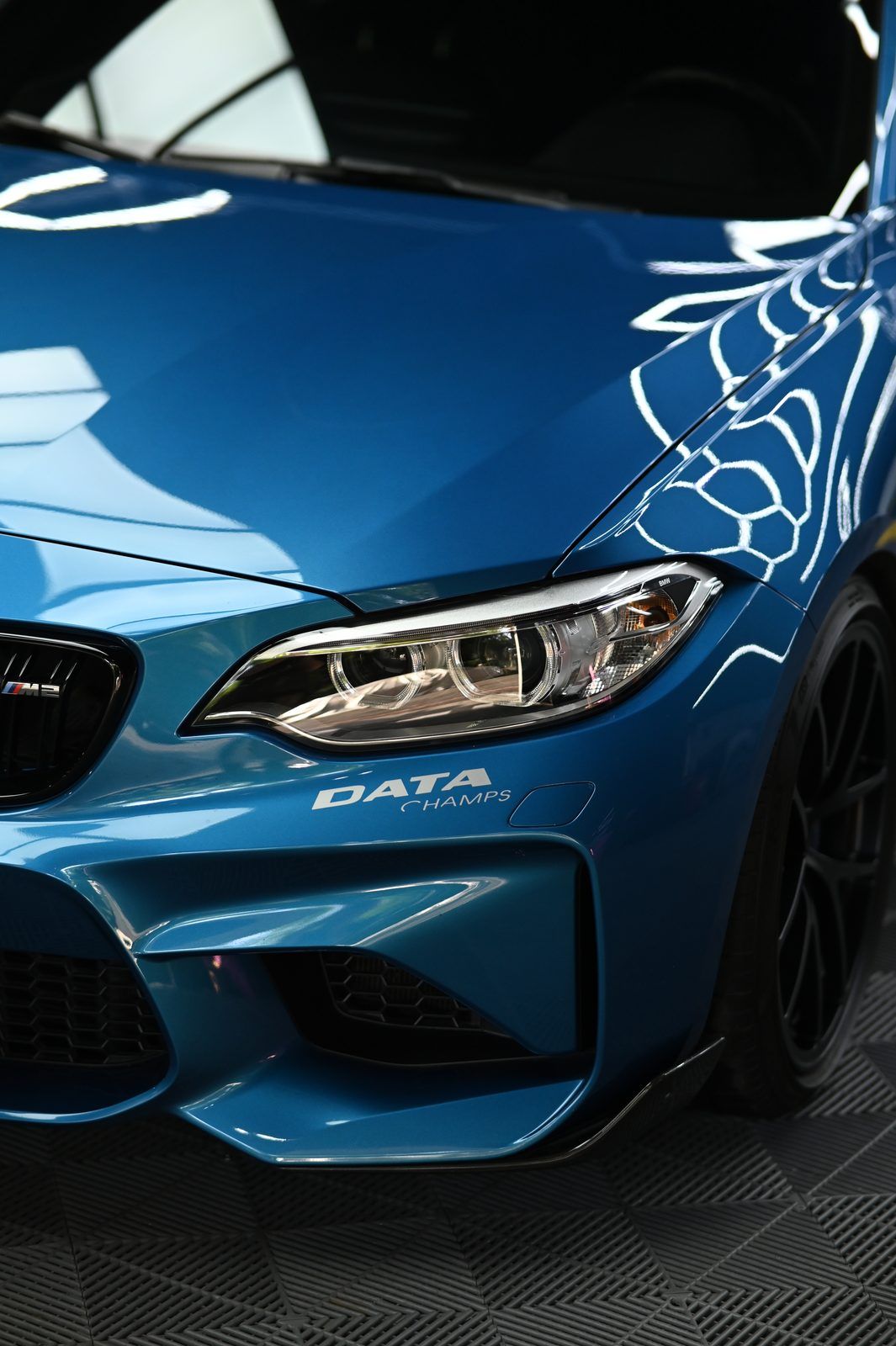 BMW M2 漆面鍍膜完工與細節實拍 第 5 張（共 7 張）——捷匠淡水旗艦店施工實錄