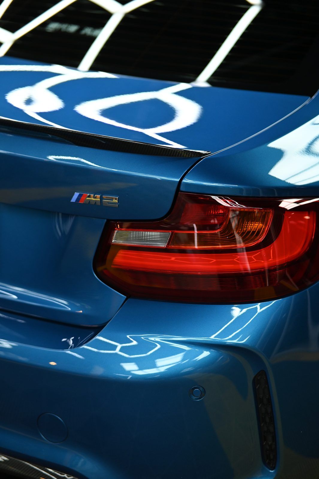 BMW M2 漆面鍍膜完工與細節實拍 第 7 張（共 7 張）——捷匠淡水旗艦店施工實錄