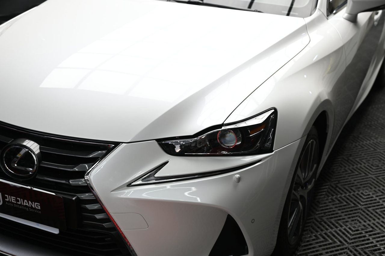 Lexus IS 漆面鍍膜完工與細節實拍 第 4 張（共 7 張）——捷匠北投店施工實錄