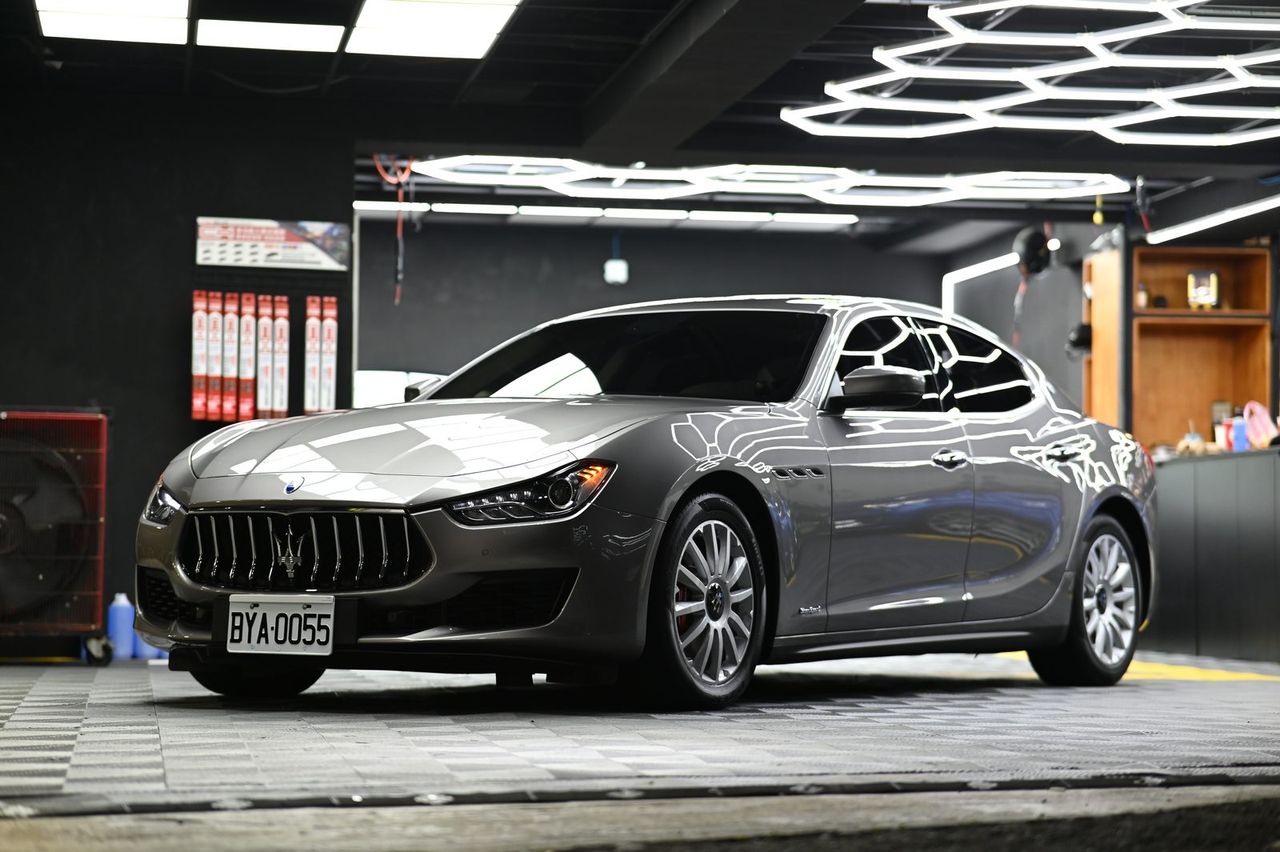 Maserati Ghibli 漆面鍍膜完工與細節實拍 第 2 張（共 7 張）——捷匠淡水旗艦店施工實錄