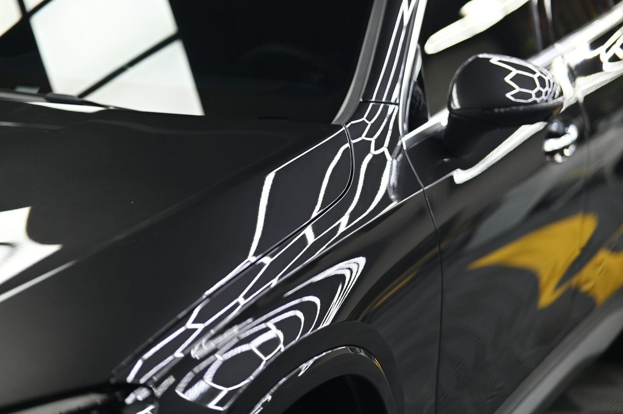Mercedes-Benz GLC 300 漆面鍍膜完工與細節實拍 第 6 張（共 7 張）——捷匠淡水旗艦店施工實錄