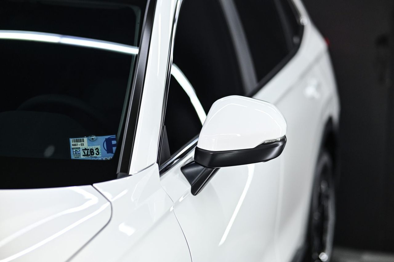 Honda CR-V 拋光與鍍膜完工與細節實拍 第 5 張（共 7 張）——捷匠北投店施工實錄