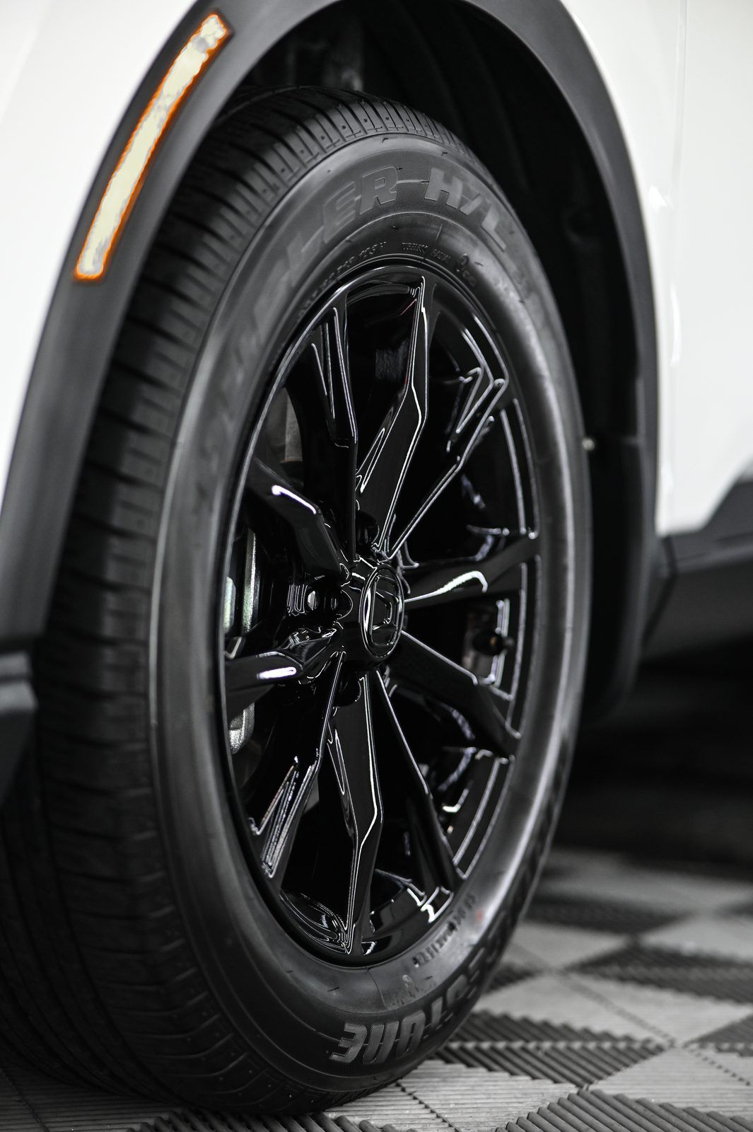 Honda CR-V 拋光與鍍膜完工與細節實拍 第 7 張（共 7 張）——捷匠北投店施工實錄