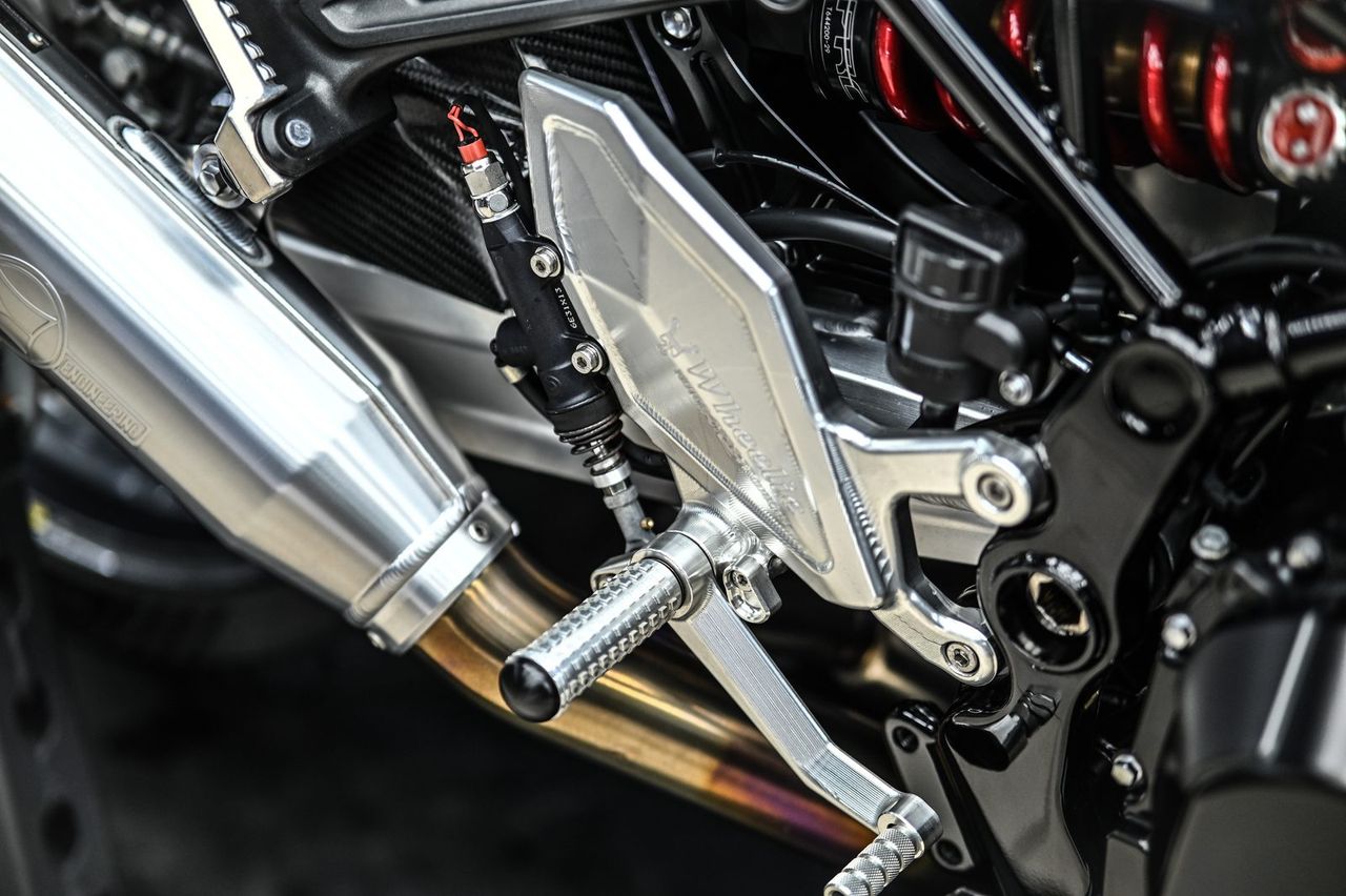 Kawasaki Z900RS 機車美容完工與細節實拍 第 7 張（共 7 張）——捷匠淡水旗艦店施工實錄