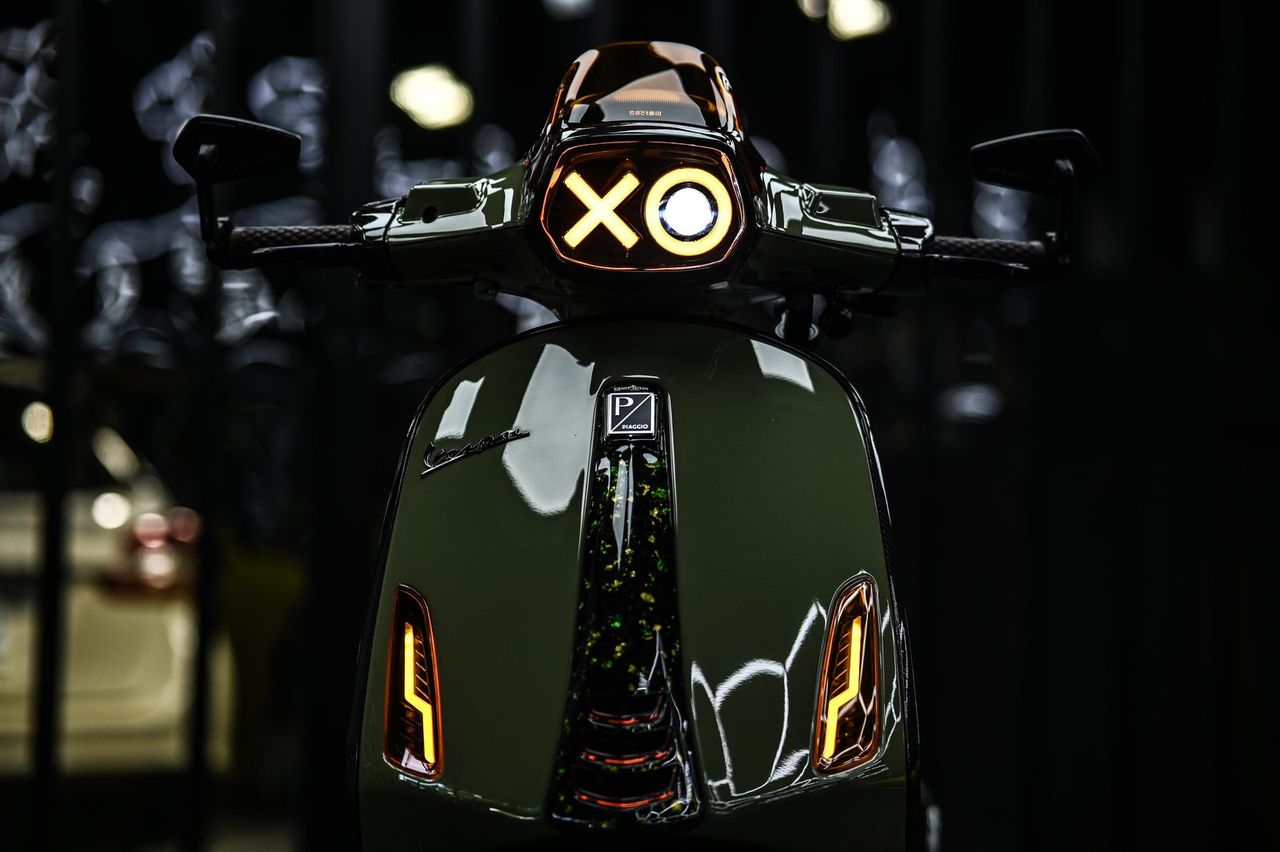 Vespa 機車美容完工與細節實拍 第 5 張（共 7 張）——捷匠淡水旗艦店施工實錄