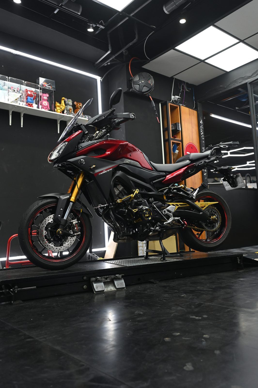 Yamaha MT-09 機車美容完工與細節實拍 第 3 張（共 7 張）——捷匠淡水旗艦店施工實錄