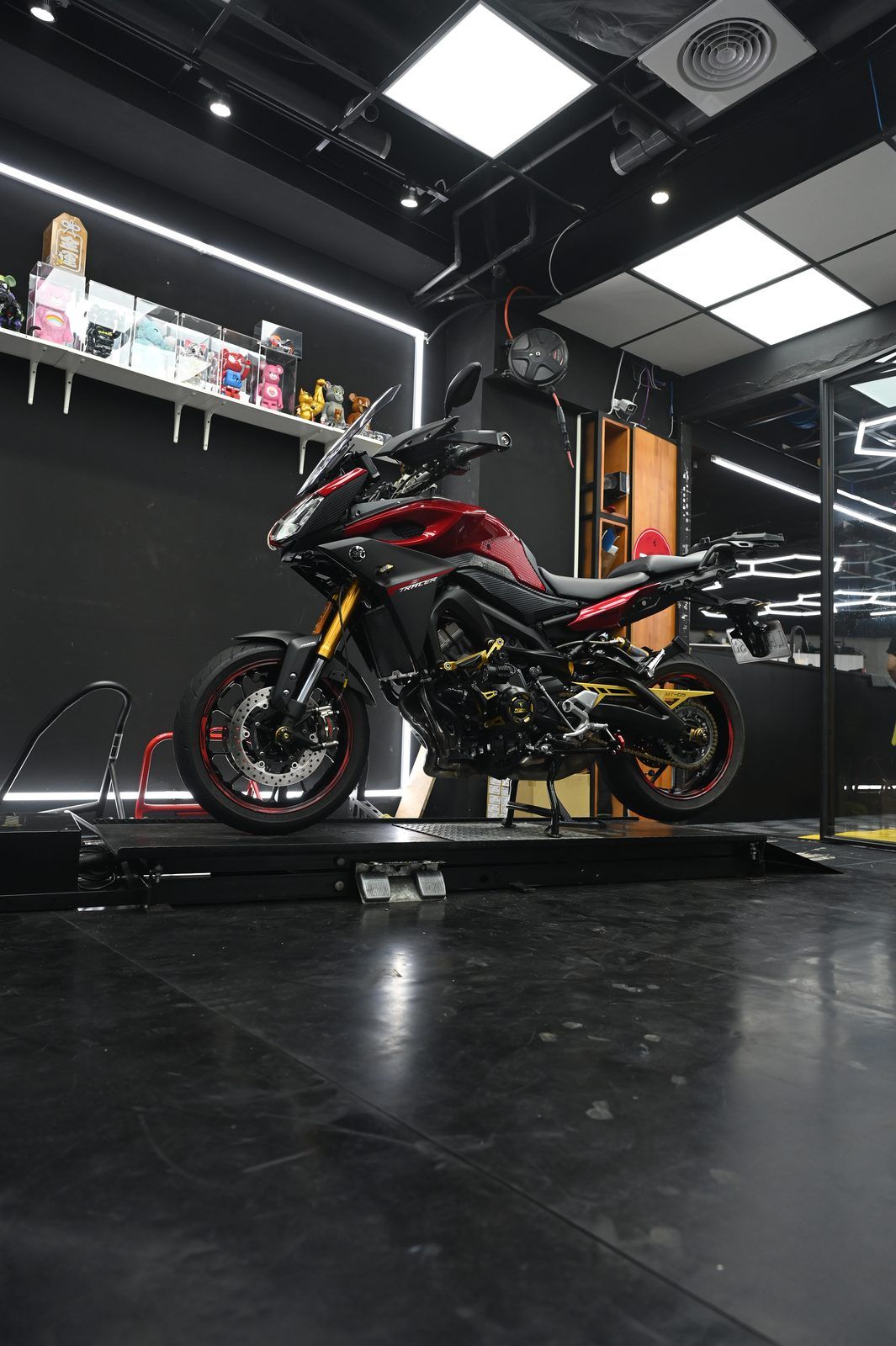 Yamaha MT-09 機車美容完工與細節實拍 第 6 張（共 7 張）——捷匠淡水旗艦店施工實錄