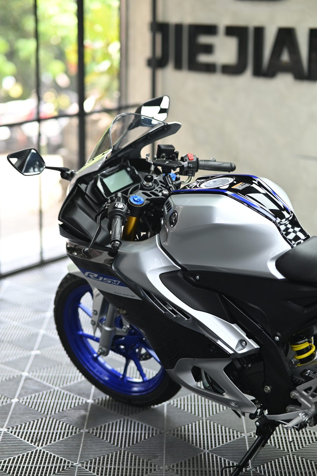 Yamaha 機車美容完工與細節實拍 第 4 張（共 4 張）——捷匠淡水旗艦店施工實錄
