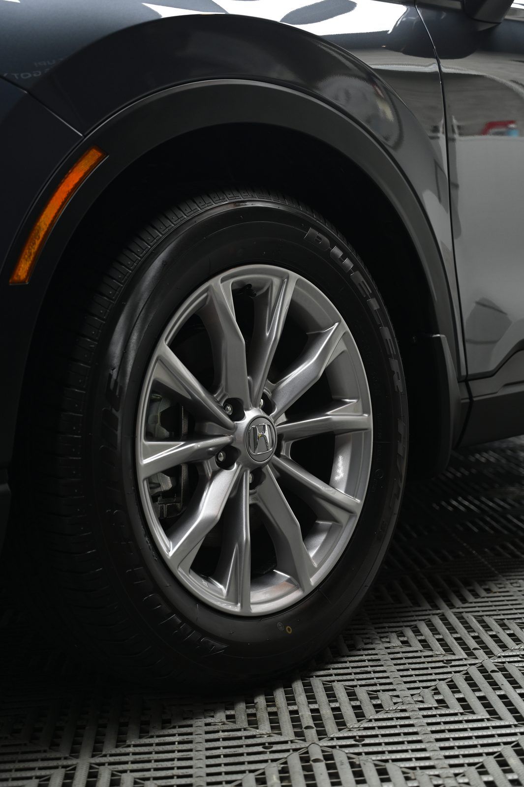 Honda CR-V 漆面鍍膜完工與細節實拍 第 5 張（共 7 張）——捷匠北投店施工實錄
