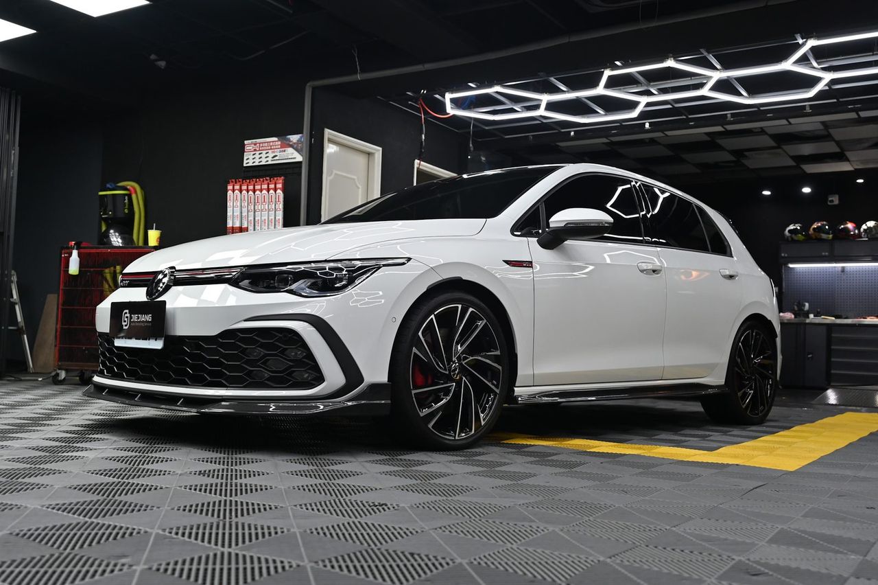 VW Golf GTI 拋光與漆面修復完工與細節實拍 第 1 張（共 6 張）——捷匠施工實錄