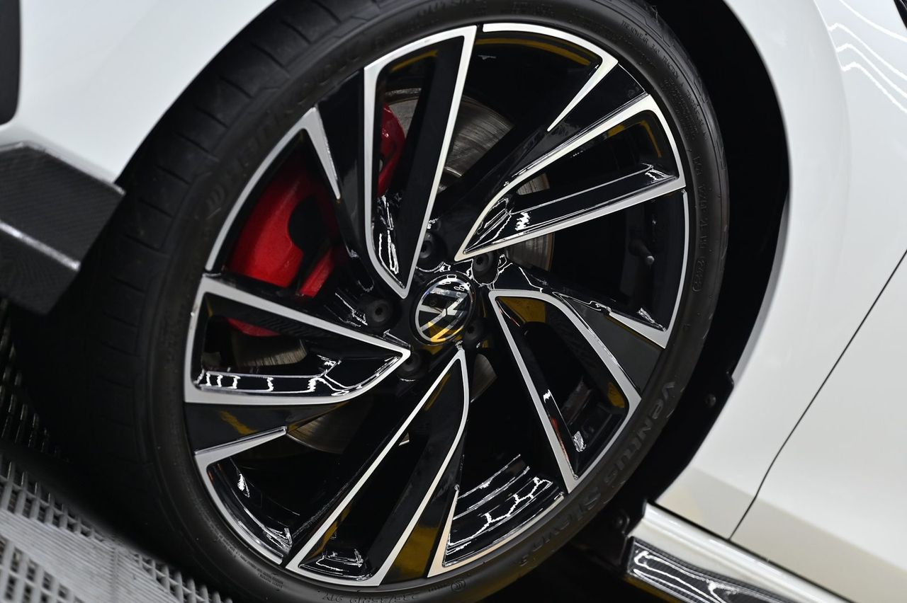 VW Golf GTI 拋光與漆面修復完工與細節實拍 第 3 張（共 6 張）——捷匠施工實錄