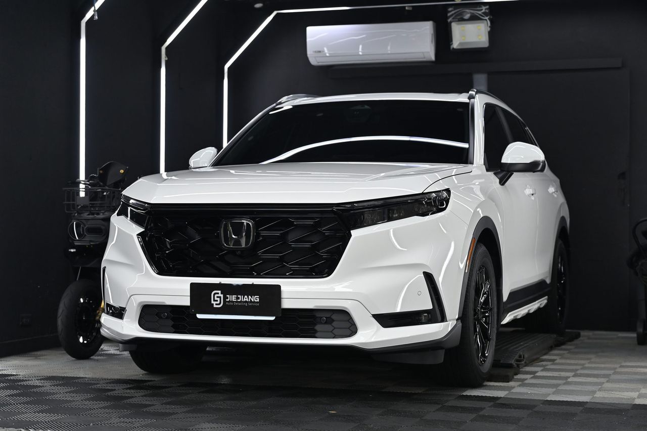 Honda CR-V 漆面鍍膜完工與細節實拍 第 2 張（共 7 張）——捷匠北投店施工實錄