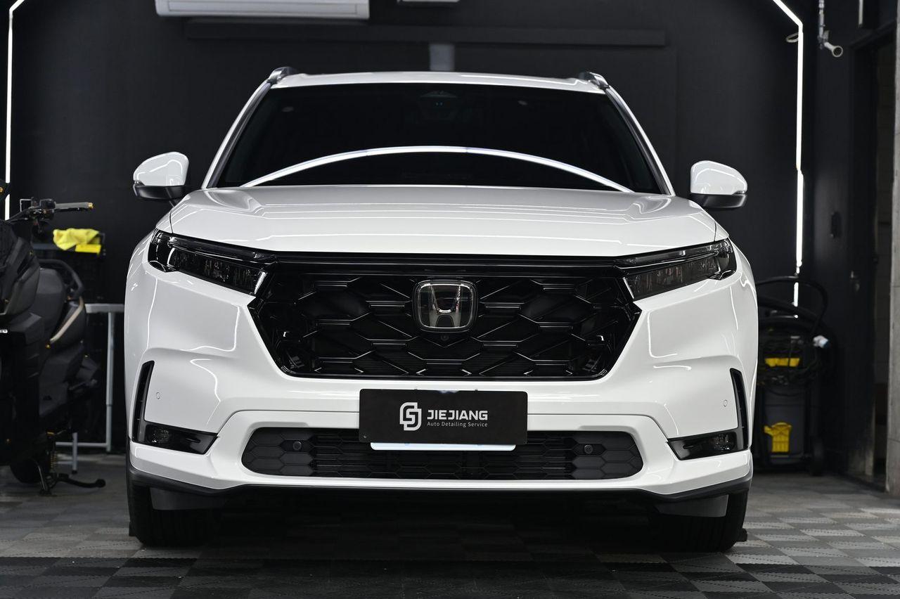 Honda CR-V 漆面鍍膜完工與細節實拍 第 3 張（共 7 張）——捷匠北投店施工實錄