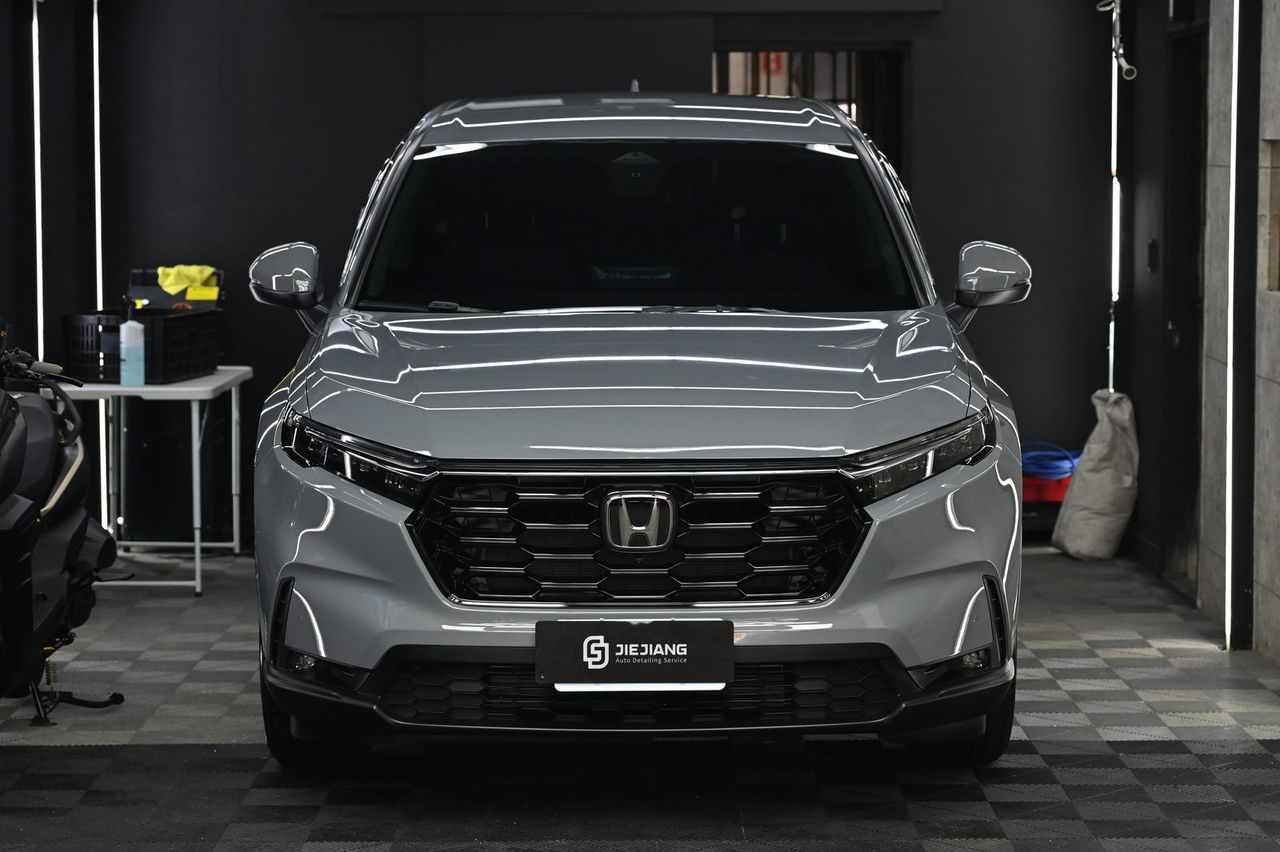 Honda CR-V 漆面鍍膜完工與細節實拍 第 2 張（共 7 張）——捷匠北投店施工實錄