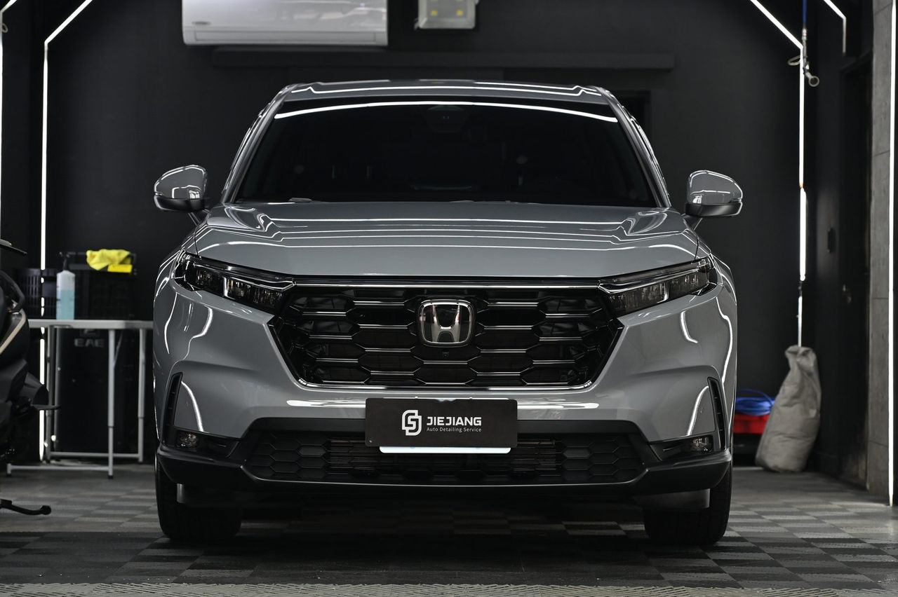Honda CR-V 漆面鍍膜完工與細節實拍 第 3 張（共 7 張）——捷匠北投店施工實錄