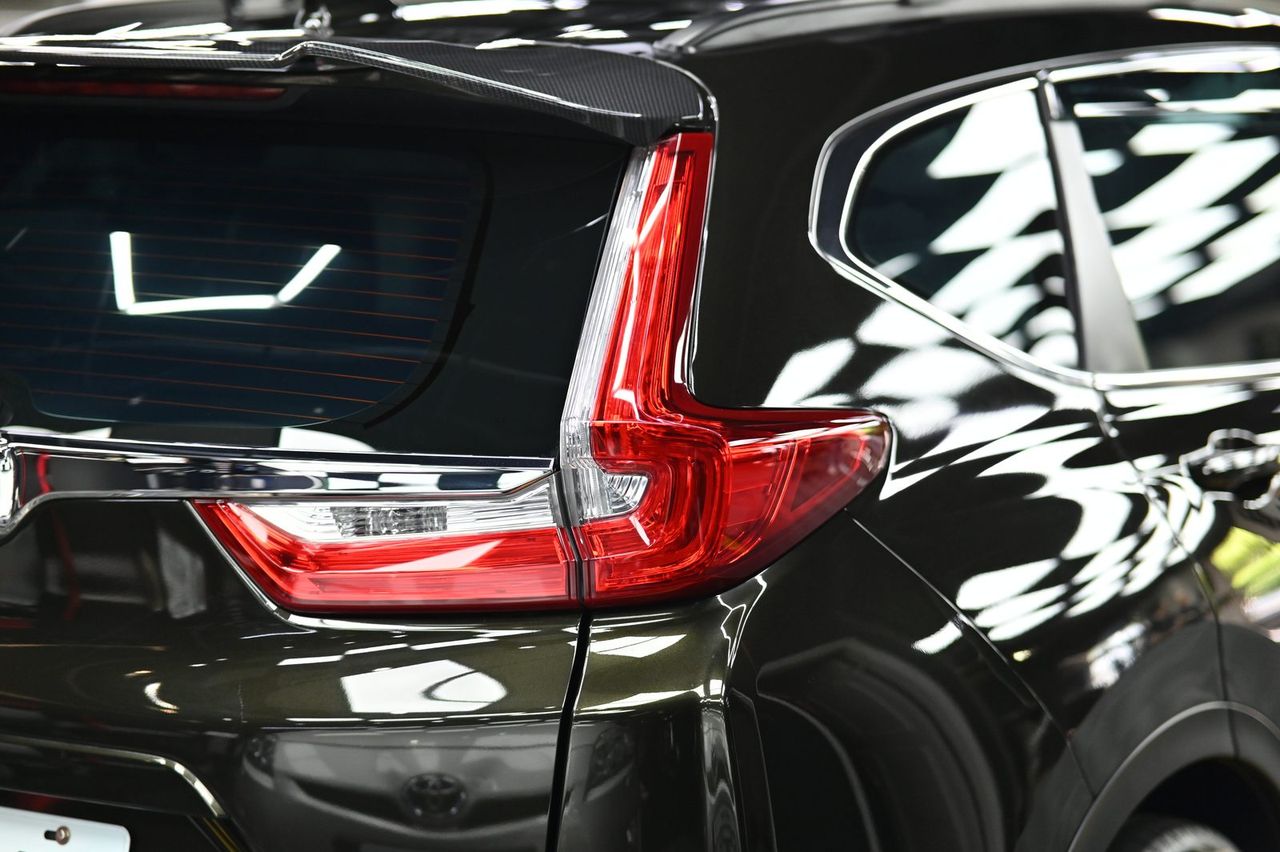 Honda CR-V 漆面鍍膜完工與細節實拍 第 6 張（共 7 張）——捷匠淡水旗艦店施工實錄