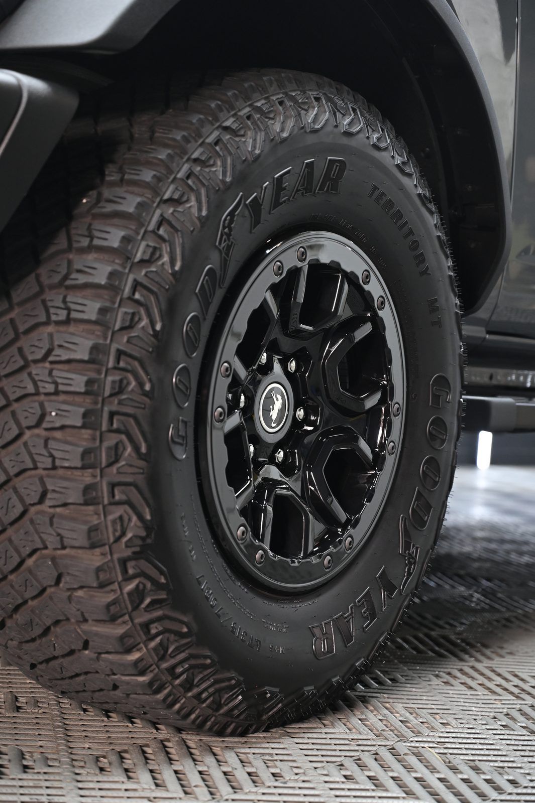 Ford Bronco 漆面鍍膜完工與細節實拍 第 5 張（共 7 張）——捷匠北投店施工實錄