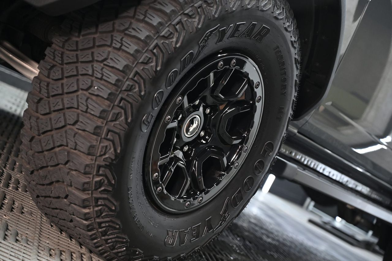 Ford Bronco 漆面鍍膜完工與細節實拍 第 6 張（共 7 張）——捷匠北投店施工實錄
