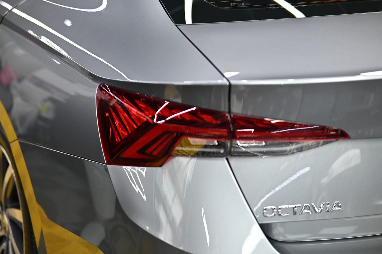 Skoda Octavia 漆面鍍膜完工與細節實拍 第 7 張（共 7 張）——捷匠施工實錄