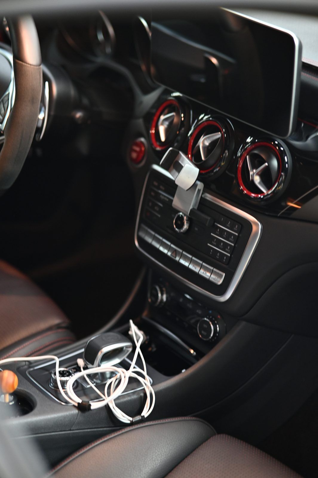 Mercedes-Benz CLA45 AMG 漆面鍍膜完工與細節實拍 第 4 張（共 7 張）——捷匠施工實錄