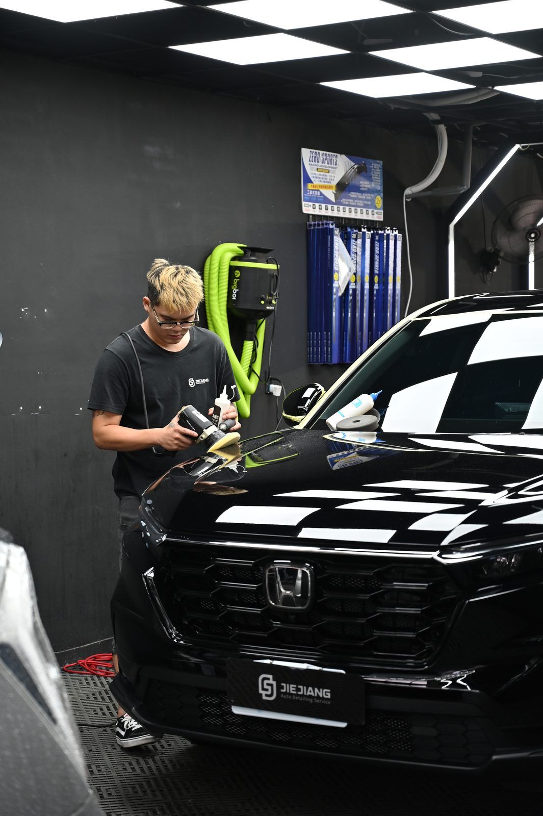 Honda 拋光與鍍膜完工與細節實拍 第 2 張（共 7 張）——捷匠北投店施工實錄