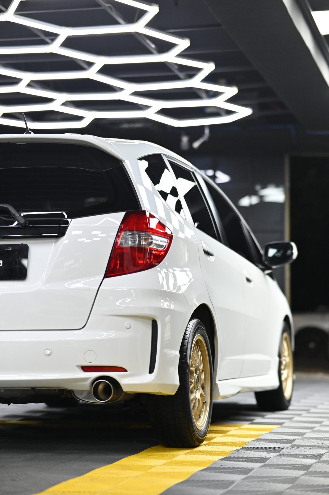 Honda Fit 漆面鍍膜完工與細節實拍 第 7 張（共 7 張）——捷匠淡水旗艦店施工實錄