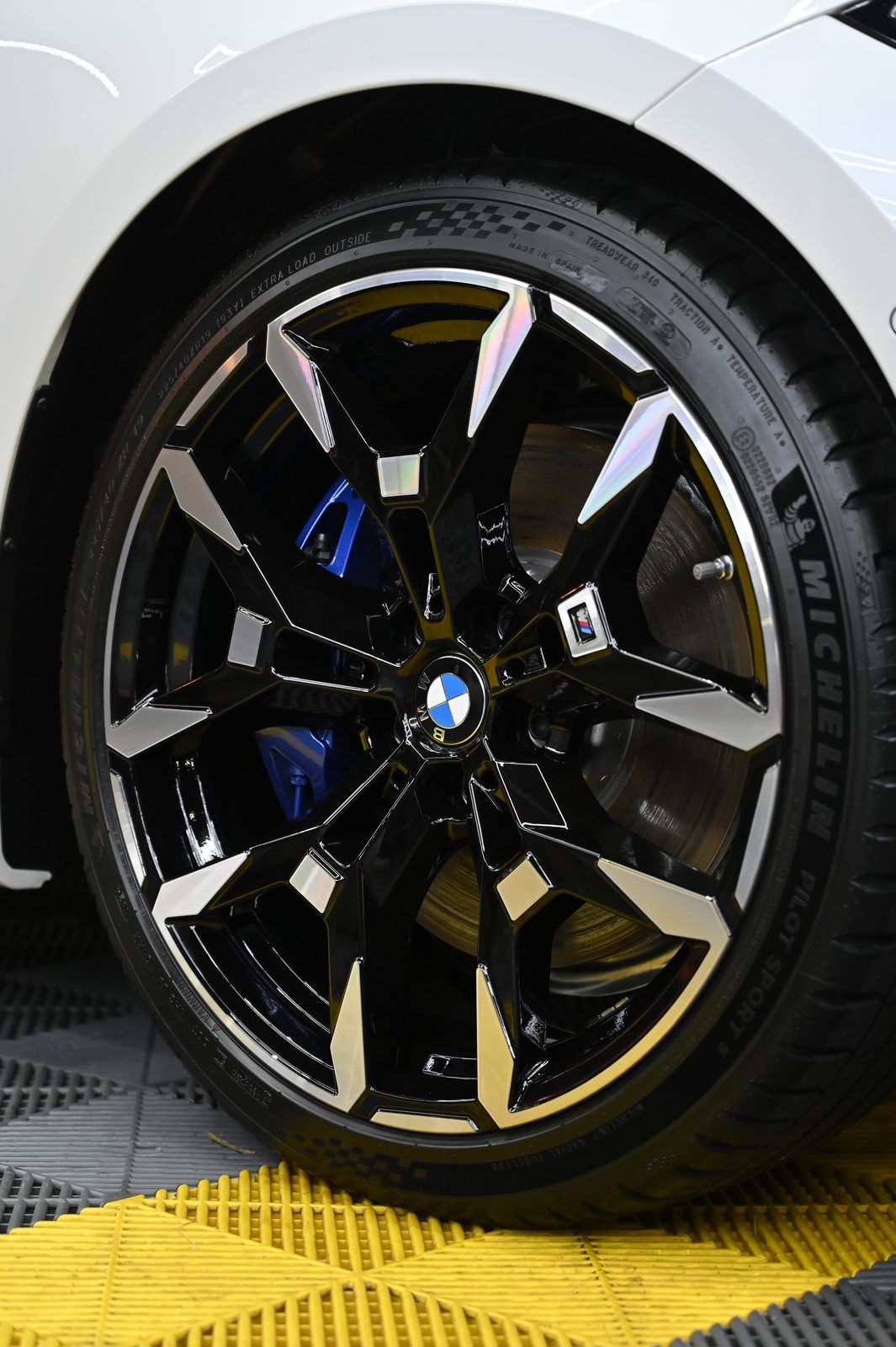 BMW 4-Series 全車犀牛皮完工與細節實拍 第 4 張（共 7 張）——捷匠淡水旗艦店施工實錄