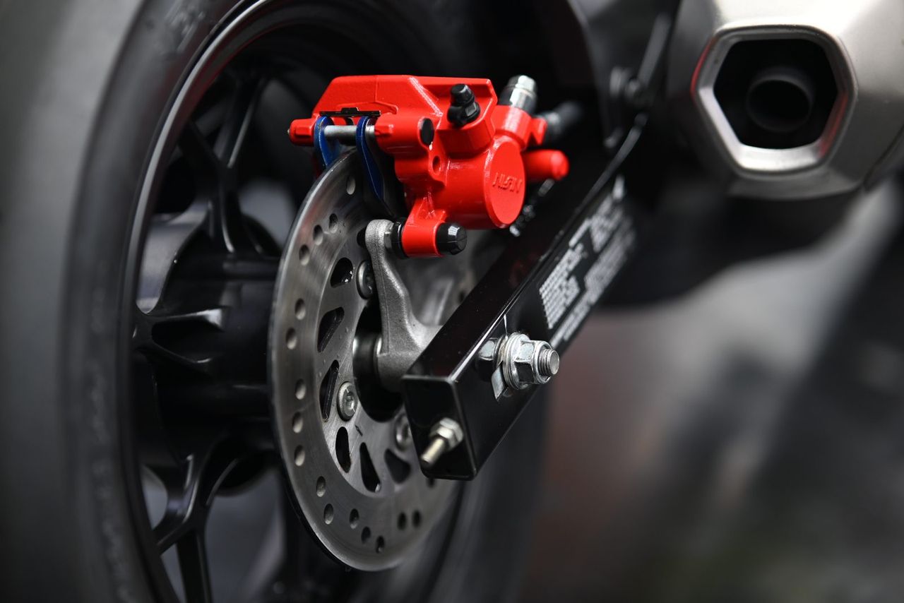 Honda Grom 機車美容完工與細節實拍 第 6 張（共 7 張）——捷匠淡水旗艦店施工實錄
