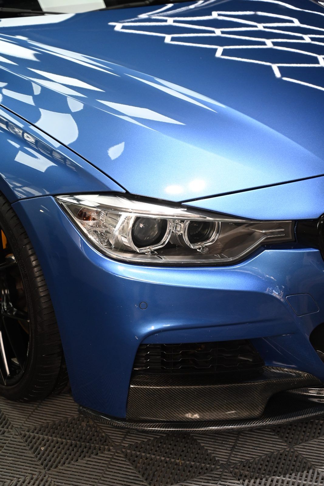 BMW 3 Series 漆面鍍膜完工與細節實拍 第 1 張（共 7 張）——捷匠施工實錄