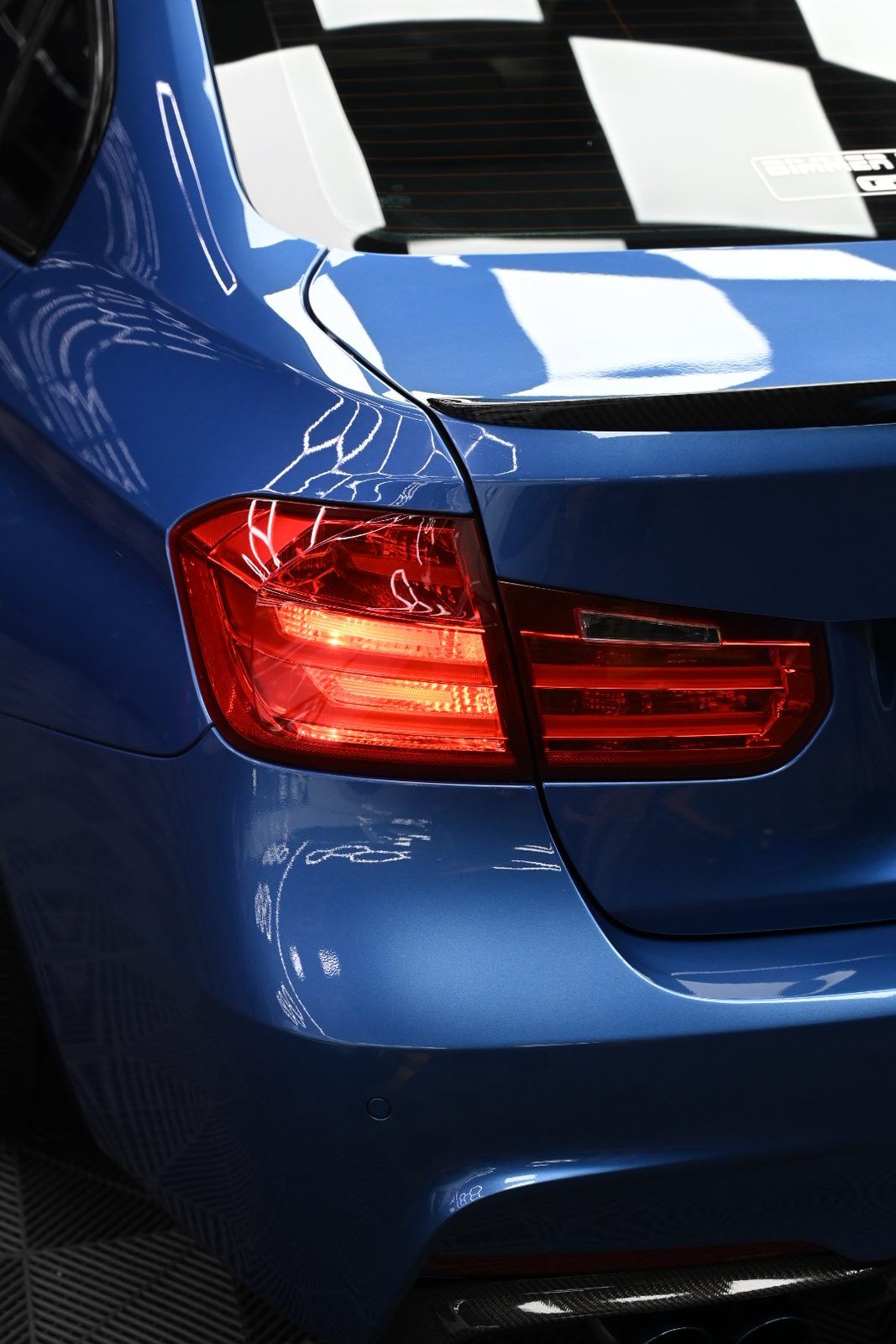 BMW 3 Series 漆面鍍膜完工與細節實拍 第 5 張（共 7 張）——捷匠施工實錄