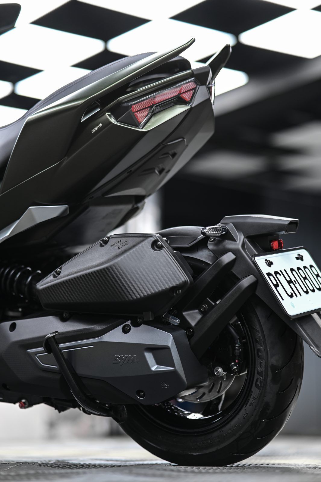 SYM 機車美容完工與細節實拍 第 1 張（共 7 張）——捷匠北投店施工實錄