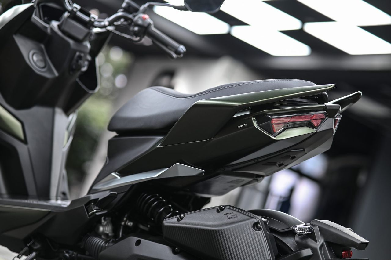 SYM 機車美容完工與細節實拍 第 6 張（共 7 張）——捷匠北投店施工實錄