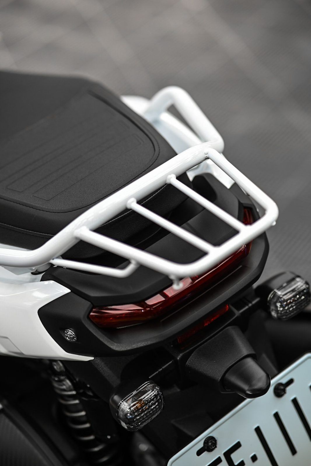 Yamaha 機車美容完工與細節實拍 第 4 張（共 7 張）——捷匠淡水旗艦店施工實錄