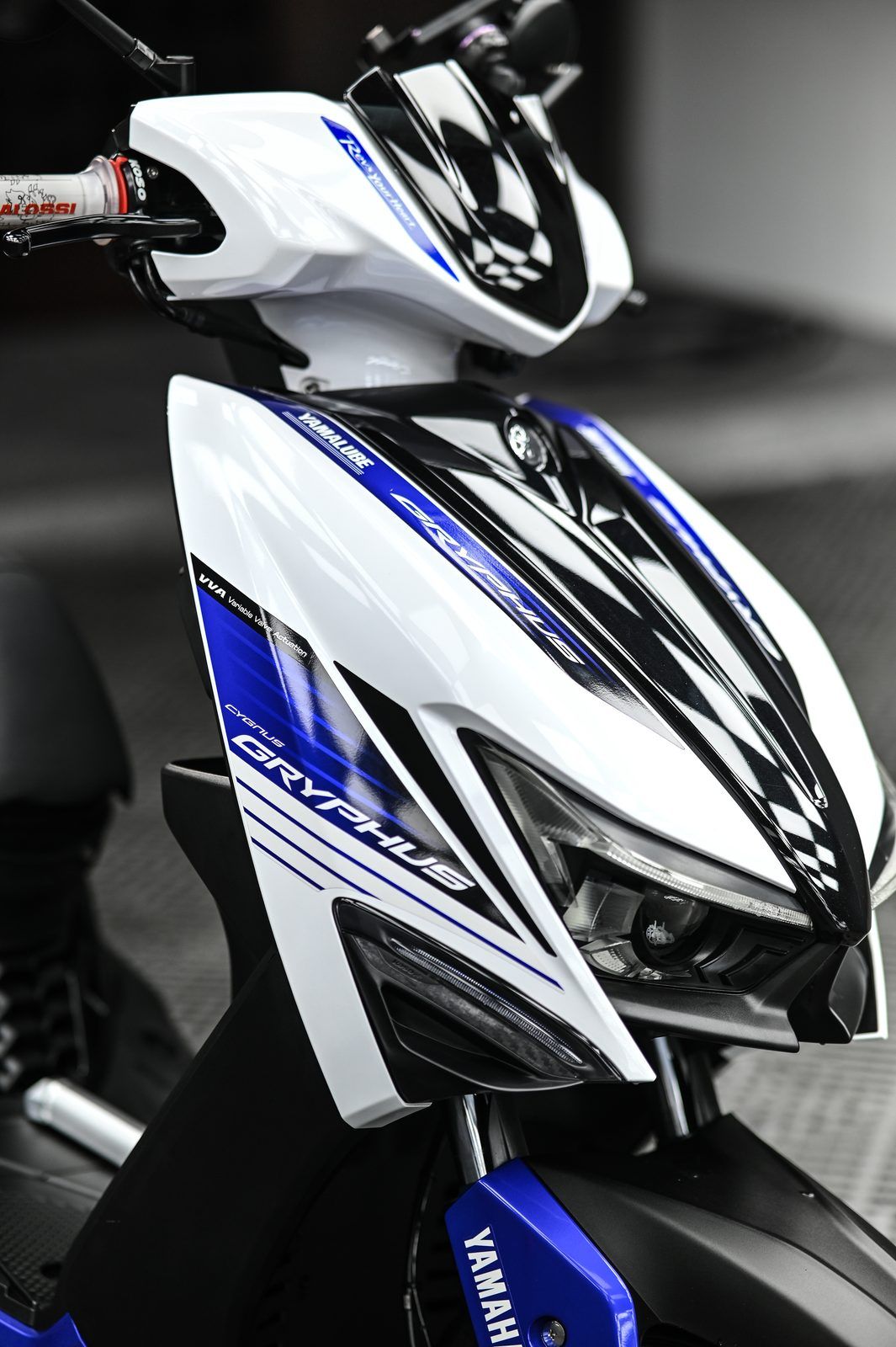 Yamaha Cygnus Gryphus 機車美容完工與細節實拍 第 3 張（共 7 張）——捷匠淡水旗艦店施工實錄