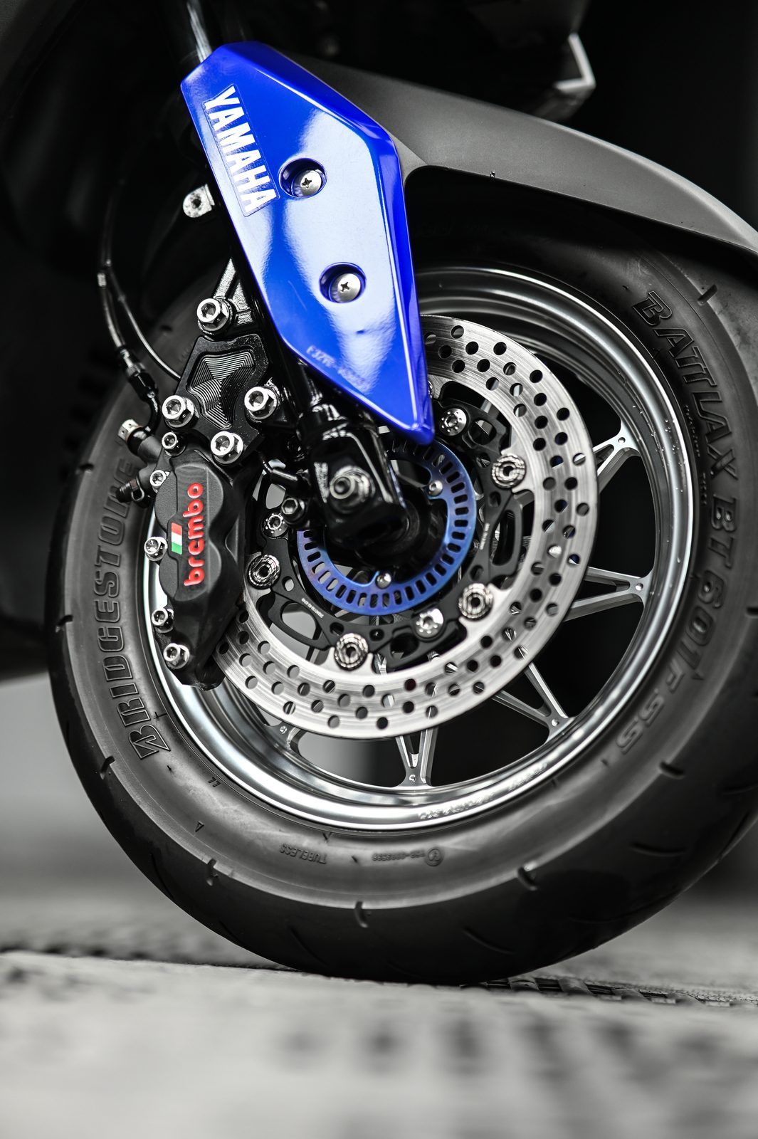 Yamaha Cygnus Gryphus 機車美容完工與細節實拍 第 4 張（共 7 張）——捷匠淡水旗艦店施工實錄