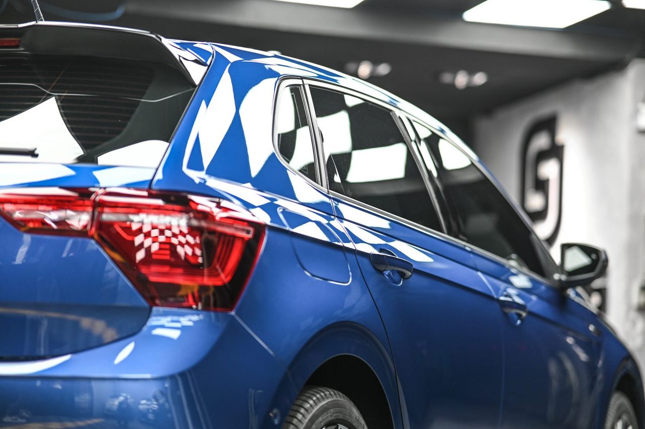 VW Polo 漆面鍍膜完工與細節實拍 第 5 張（共 7 張）——捷匠淡水旗艦店施工實錄