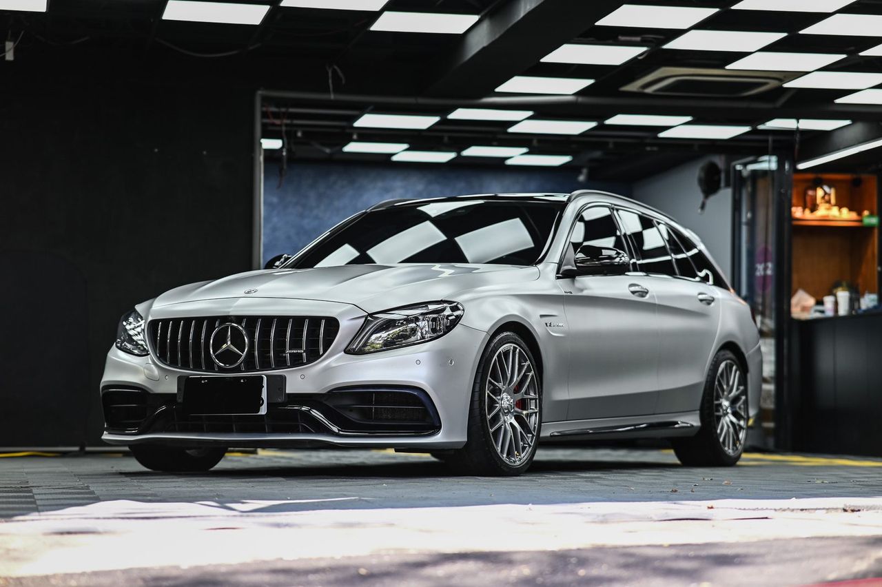 Mercedes-Benz C63 S 漆面鍍膜完工與細節實拍 第 1 張（共 7 張）——捷匠施工實錄