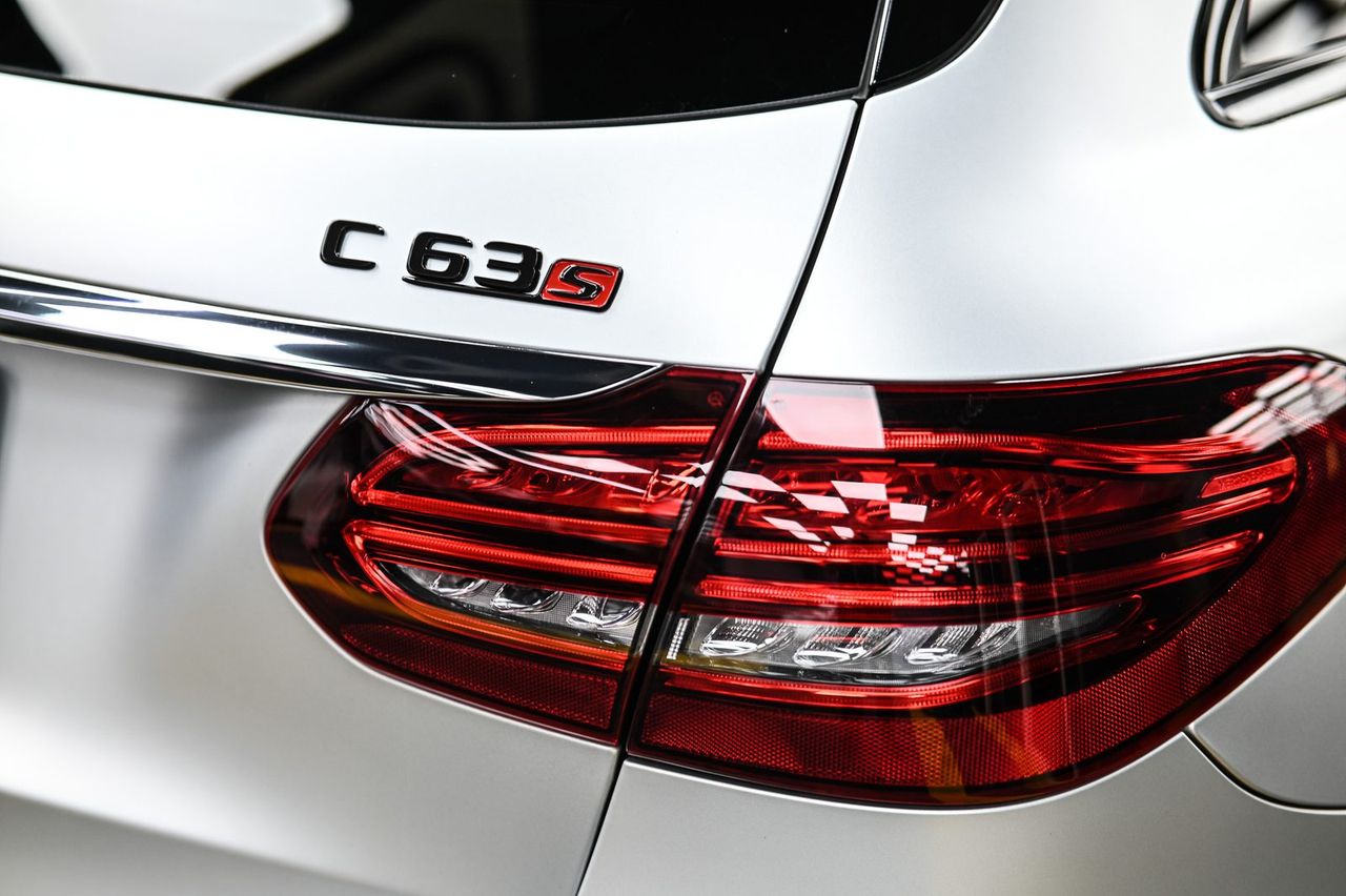 Mercedes-Benz C63 S 漆面鍍膜完工與細節實拍 第 4 張（共 7 張）——捷匠施工實錄