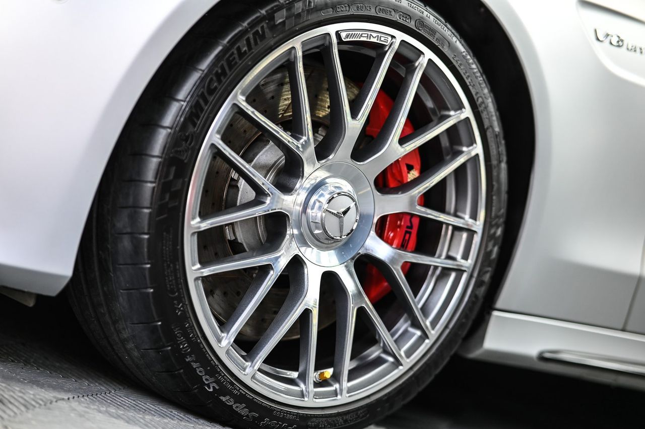 Mercedes-Benz C63 S 漆面鍍膜完工與細節實拍 第 5 張（共 7 張）——捷匠施工實錄