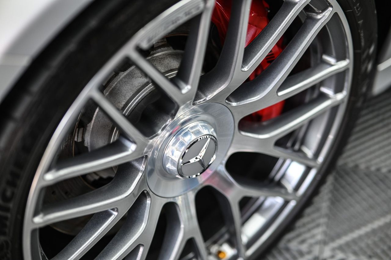 Mercedes-Benz C63 S 漆面鍍膜完工與細節實拍 第 7 張（共 7 張）——捷匠施工實錄