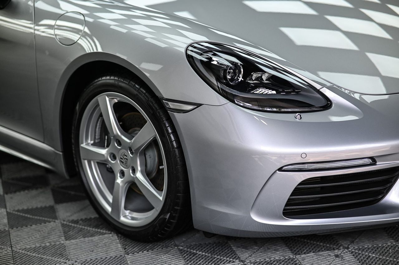 Porsche 718 Boxster 漆面鍍膜完工與細節實拍 第 5 張（共 7 張）——捷匠施工實錄